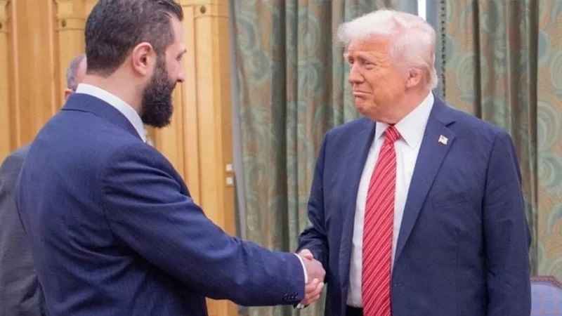 সিরিয়ার ওপর থেকে সব নিষেধাজ্ঞা তুলে নিল যুক্তরাষ্ট্র